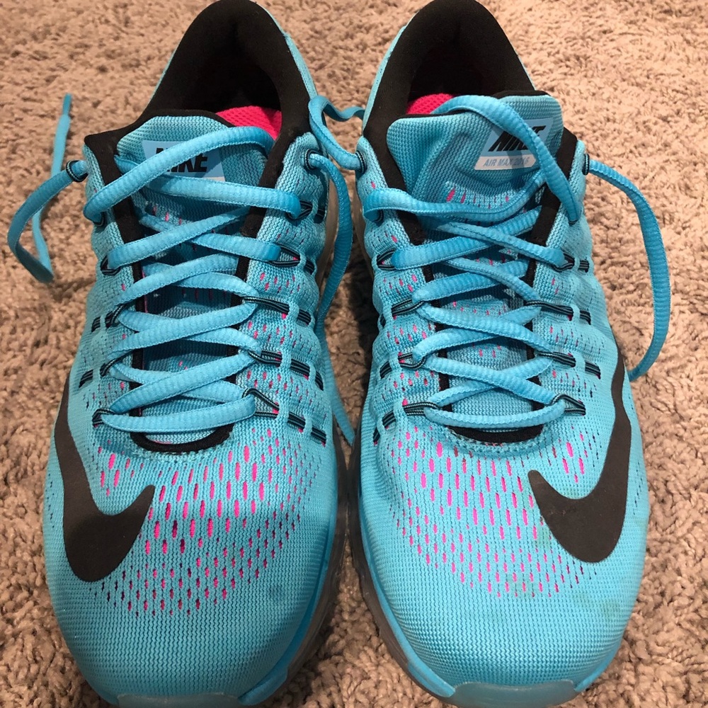 2016 nike air maxes